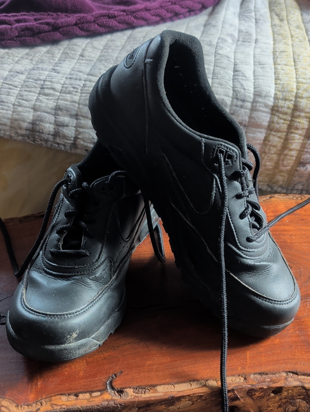 New Balance Women's Black Athletic Lace-Up Shoes